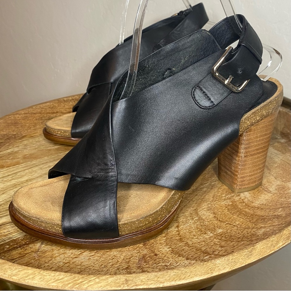 Cambray Black Leather Chunky Heel Sandal Sofft Brand Sz 10 Women’s